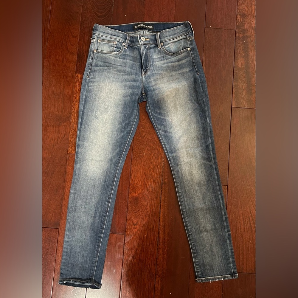 Express women’s jeans super skinny mid rise size 8